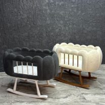 Crib with Wooden Legs